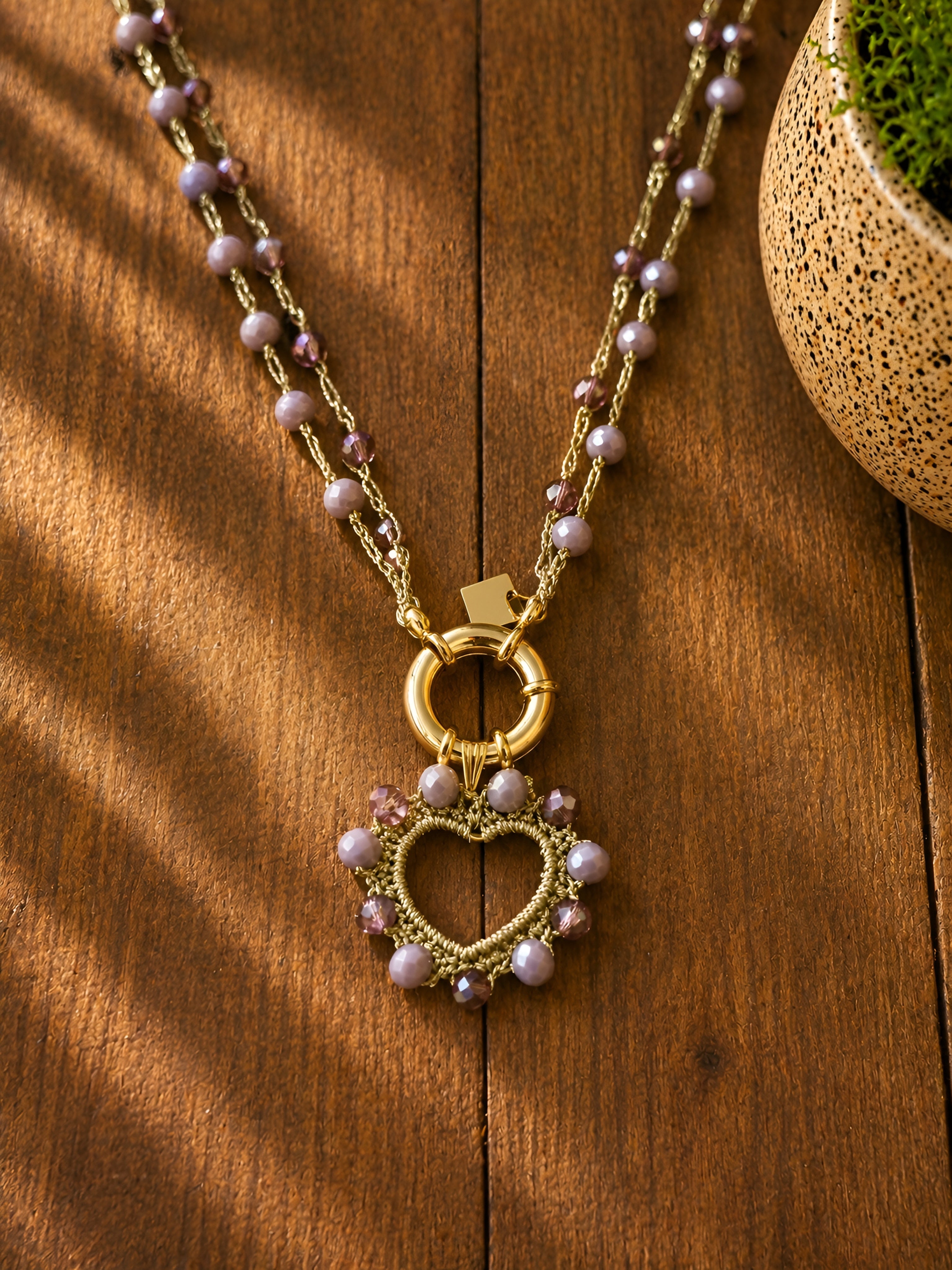 Collana artigianale con cuore e perline lilla