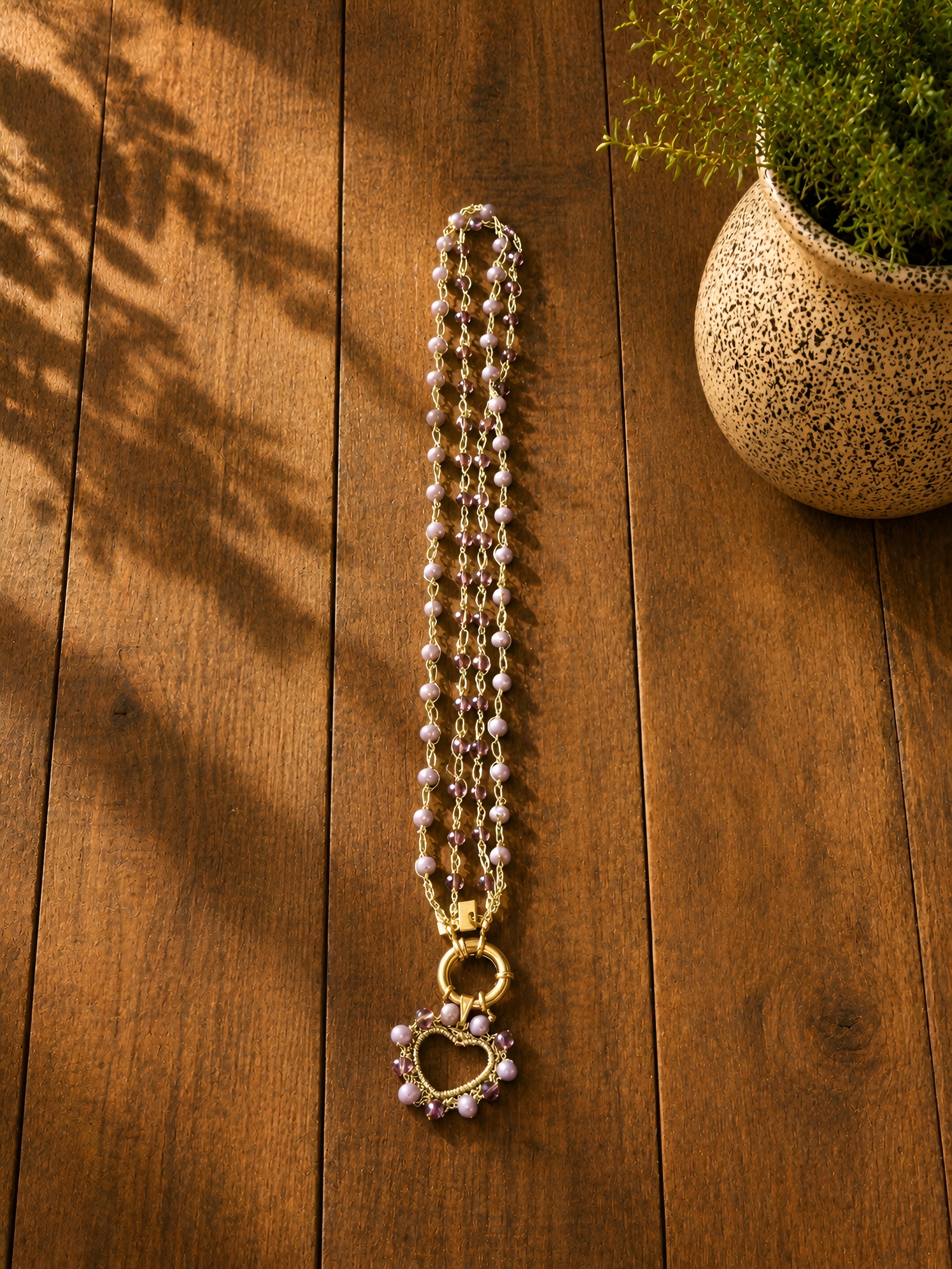 Collana artigianale con cuore e perline lilla